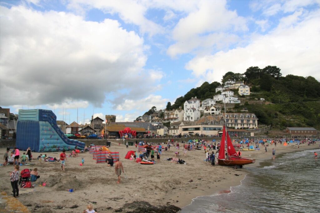 Looe er en av de kjente turistbyene i Cornwall