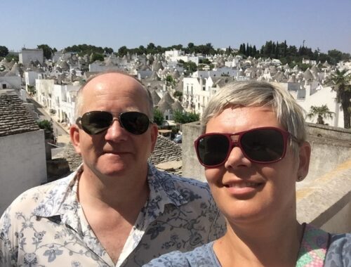 Lars og Catrine i Alberobello i Sør-Italia