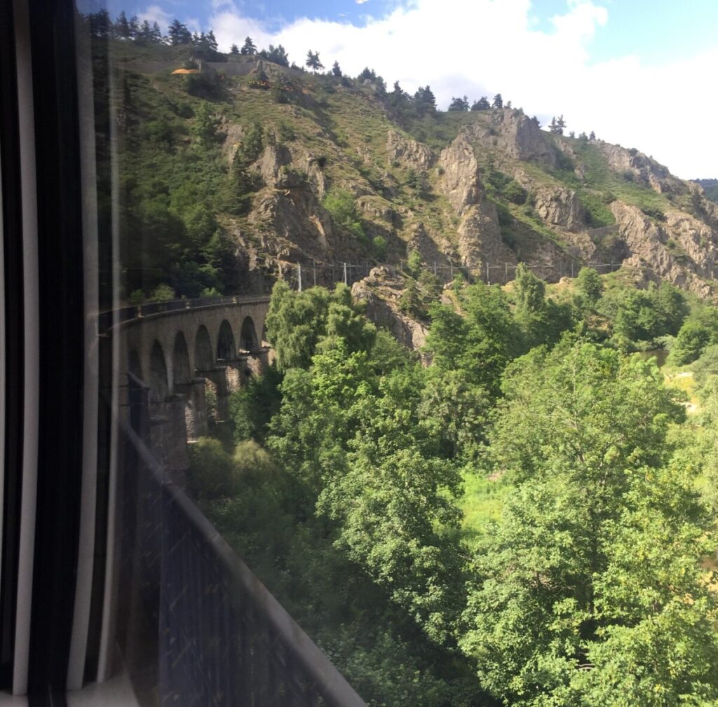 Train journey from Nimes to Clermont-Ferrand