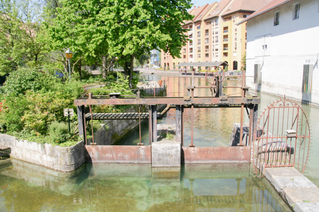Water ways around the city of Annecy