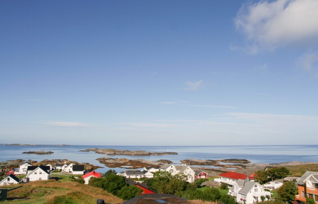 Krigsminner i Bud like ved Hustadvika