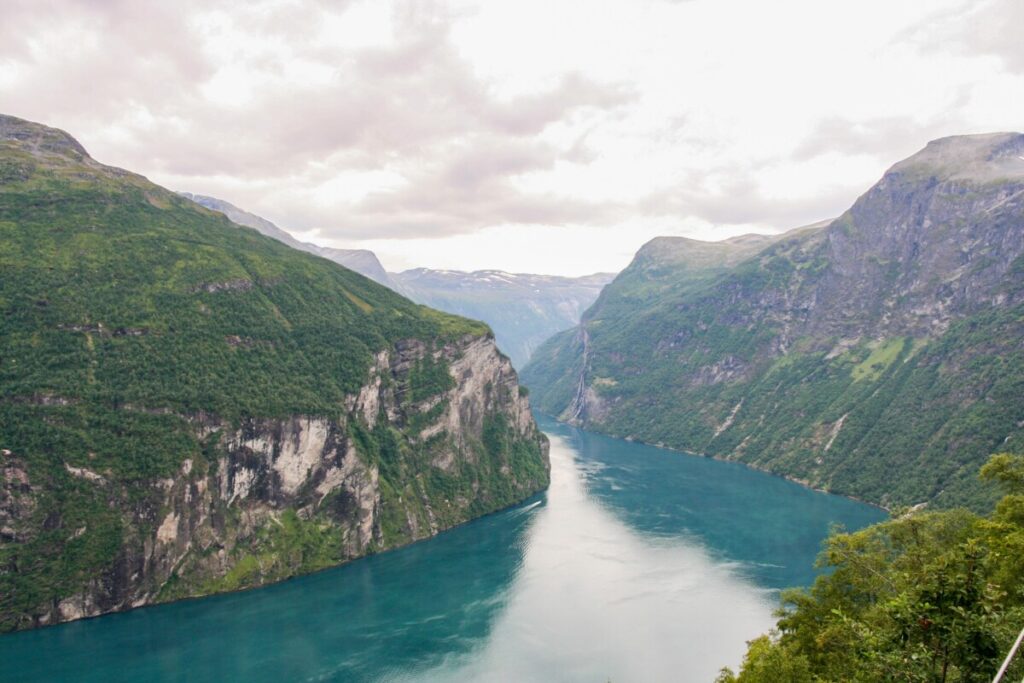 Utsikt mot Geiranger fra Ørnesvingen