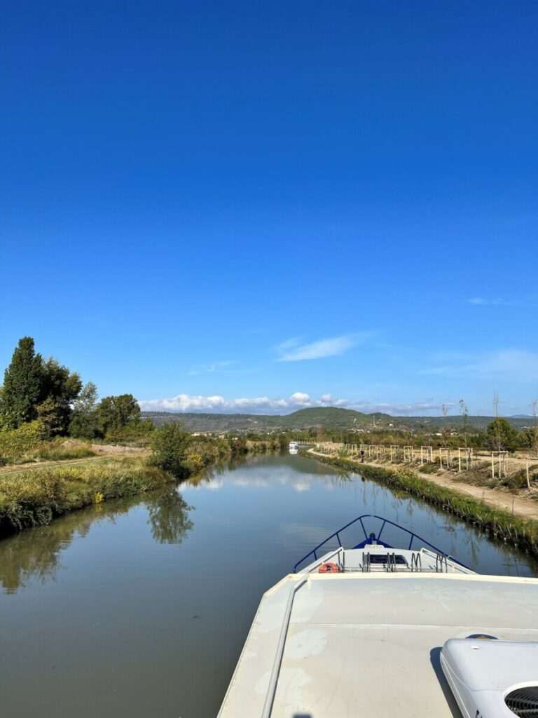 Nice weather on our last day on the canal du mid