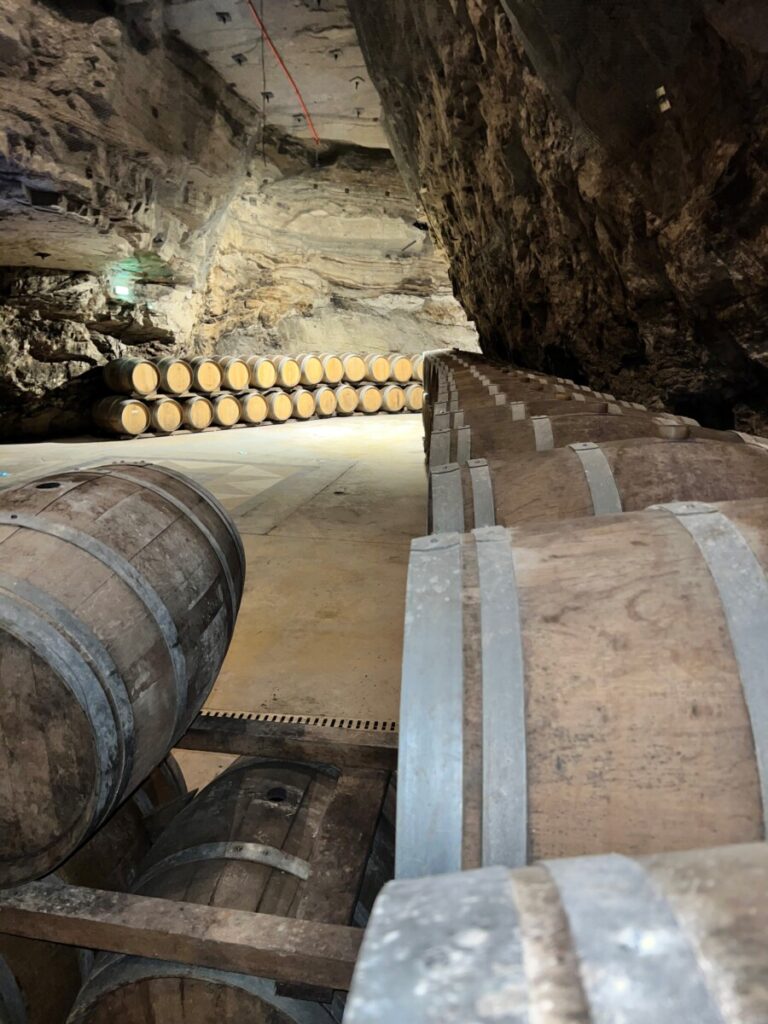 Vintønner lagret i Terra Vinea-gruvene