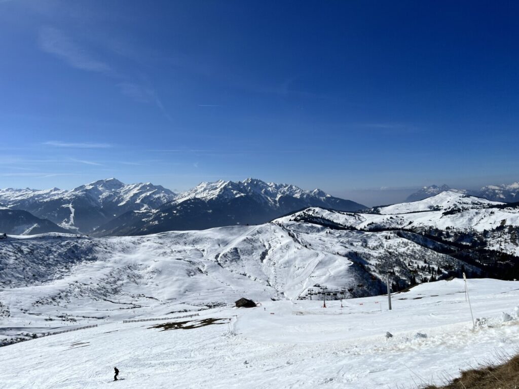 Mont Blanc i det fjerne.