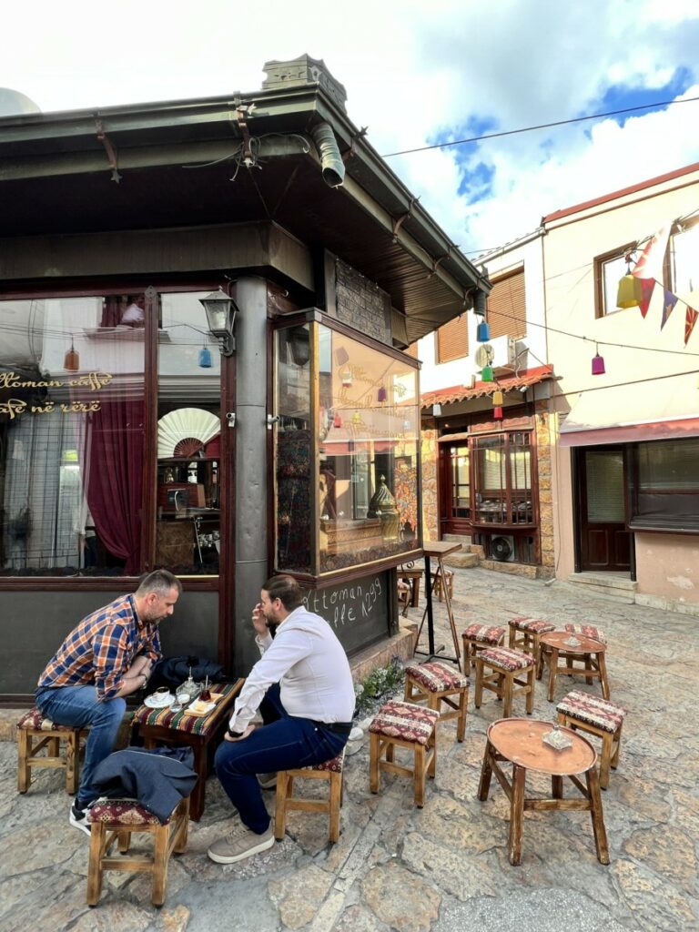 Tyrkisk kafe i basaren i Skopje