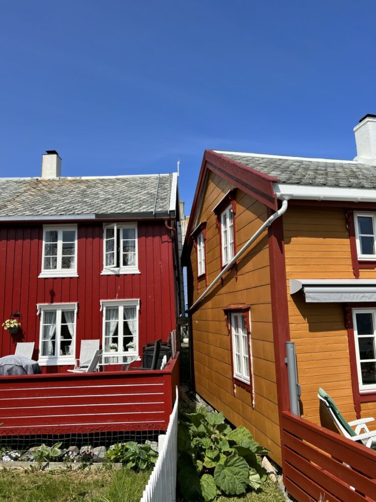 Houses close together to protect the island from the winds