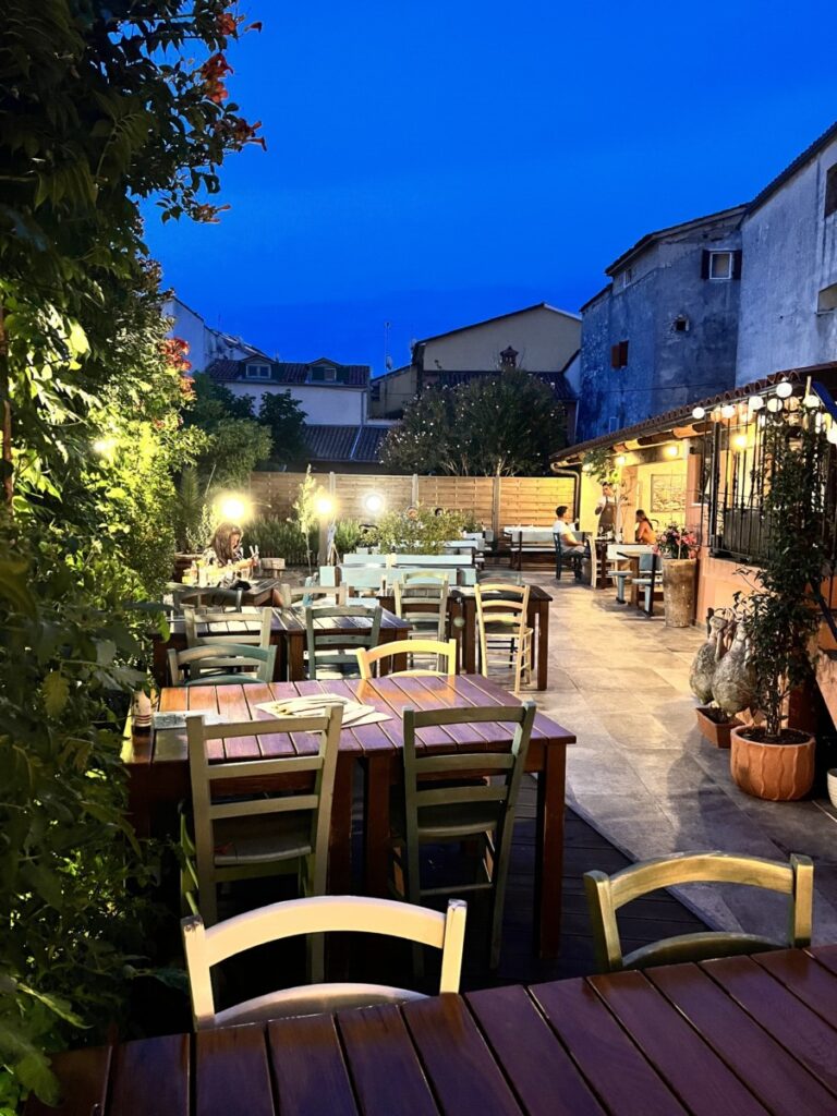 LA Bodega, restaurant i Fazana, Kroatia
